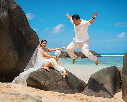 Filipino couple jumping Filipino couple jumping
