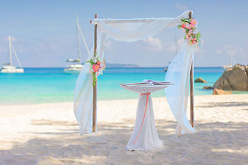 Love-Gate Beach wedding Package